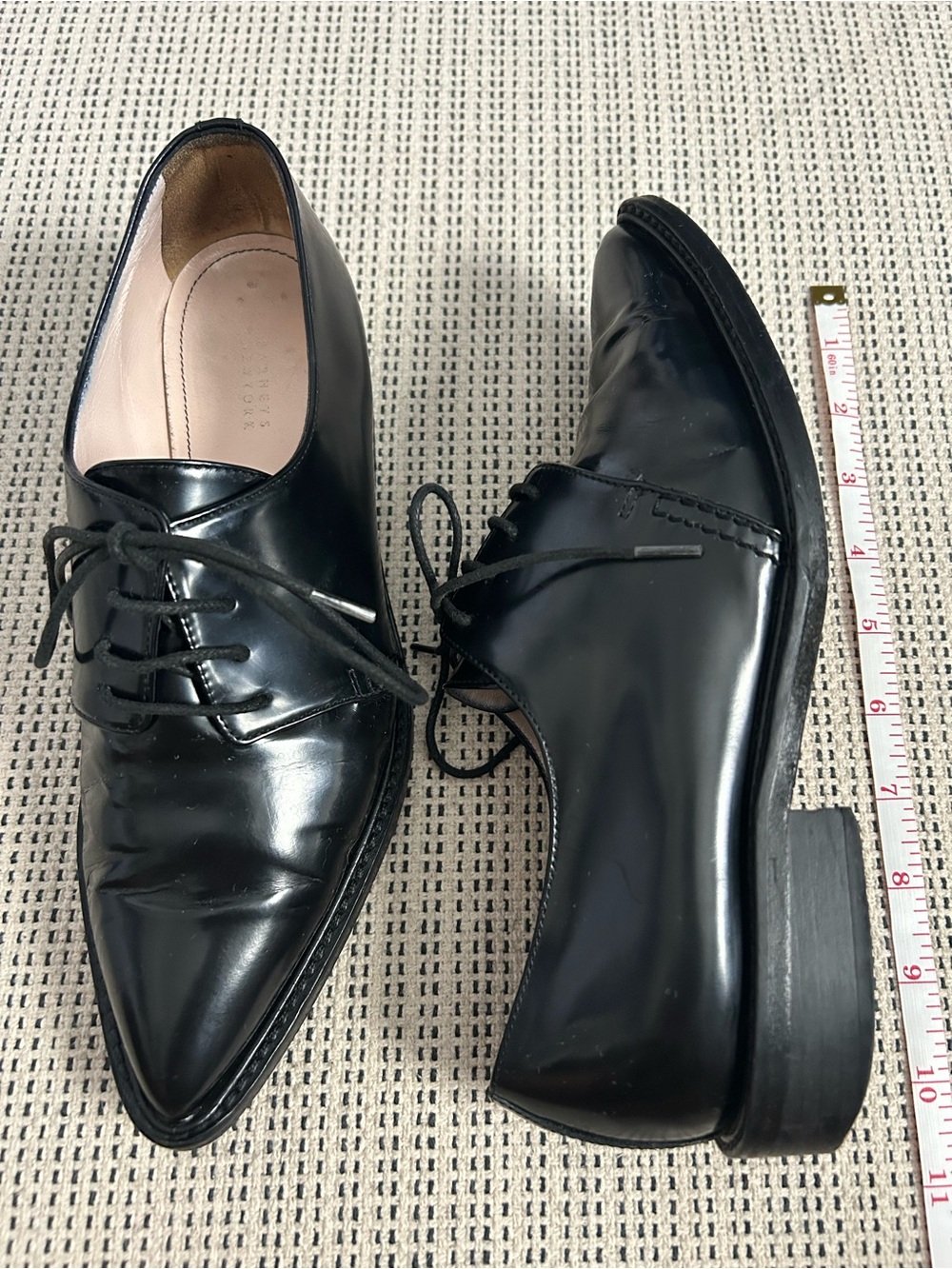 Women’s - Barneys New York Black Leather Lace-Up Oxfords - Vero Cuoio.